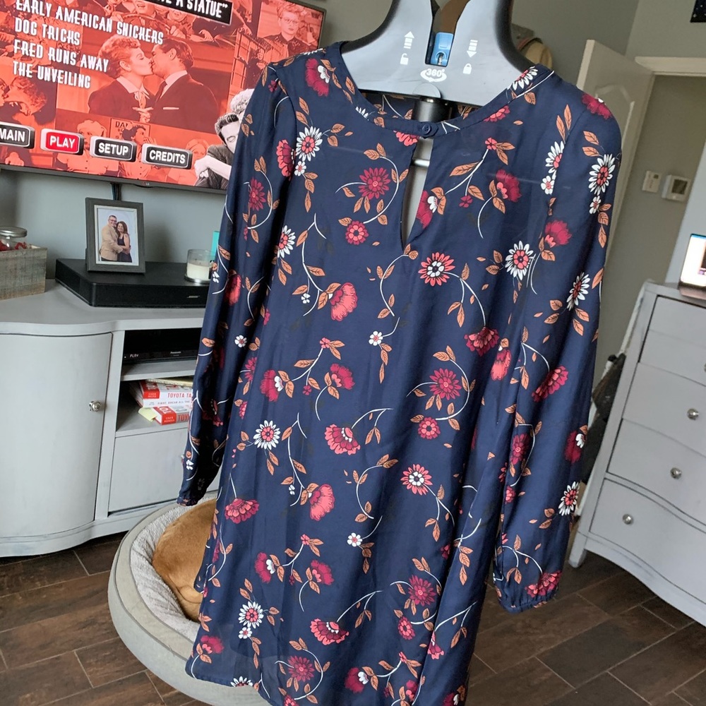 Cupcakes and cashmere brand SWING dress